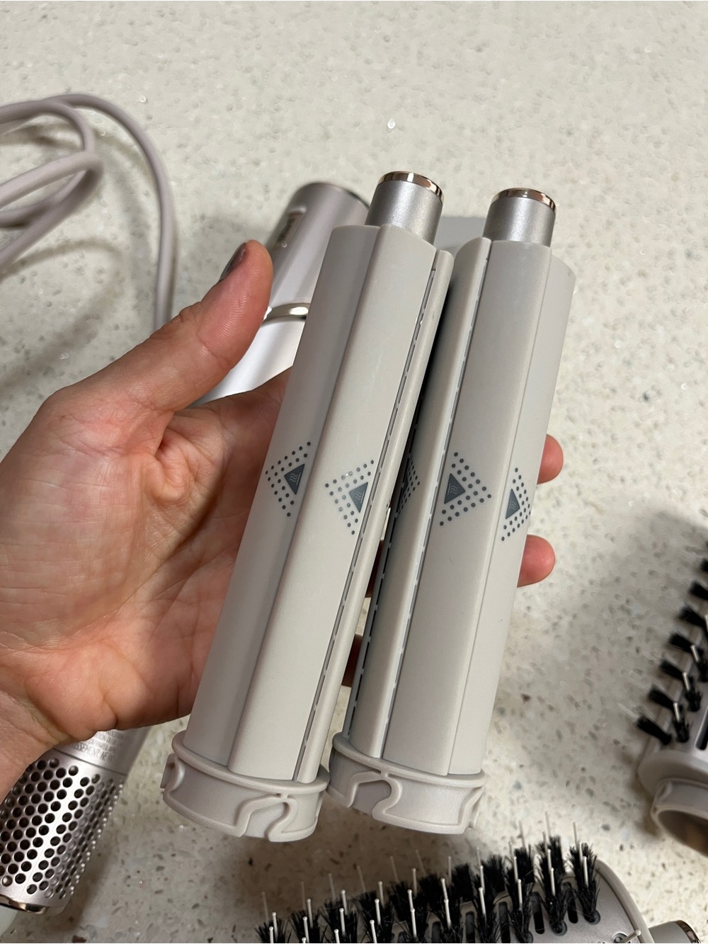 Shark FlexStyle Air Styling & Drying System HD430 with 5 attachments - Picture 3 of 9